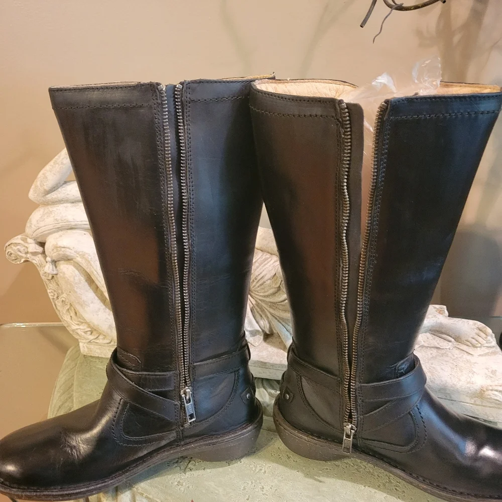*Sold⛔️Ugg Rosen Tall Leather Boot in Size 6. S/N 1008219  #246 - Picture 10 of 17